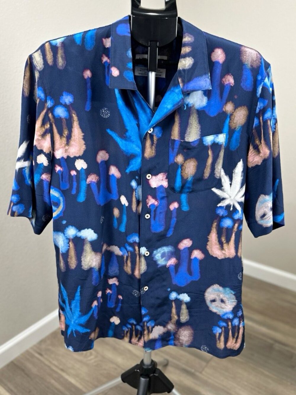 A Kind of Guise Men’s XL Navy Multicolor Bellissima Italian Silk Camp Shirt
